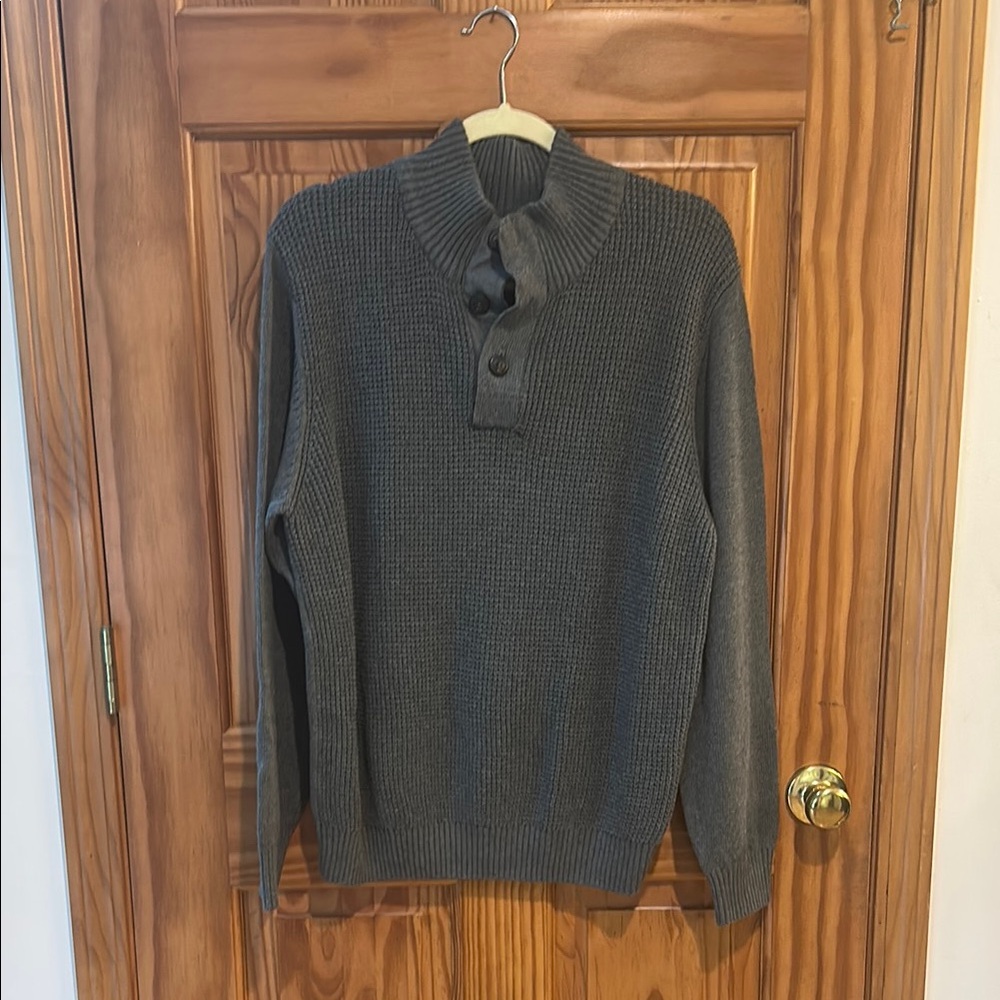 Men's Gray Sweater